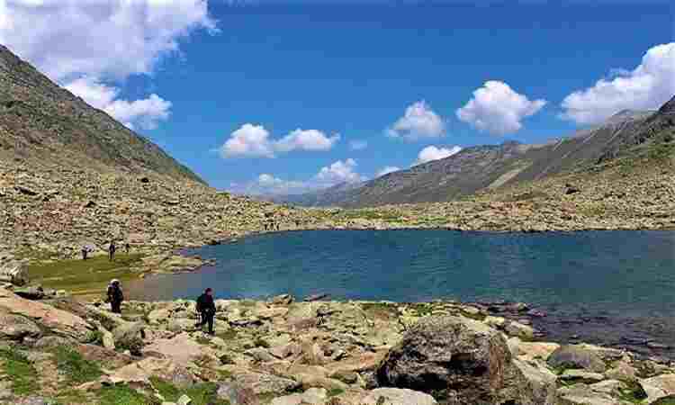 Satsar Lake Trek