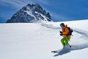 Skiing in Gulmarg