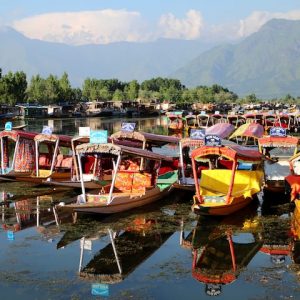 Kashmir Houseboat Tours