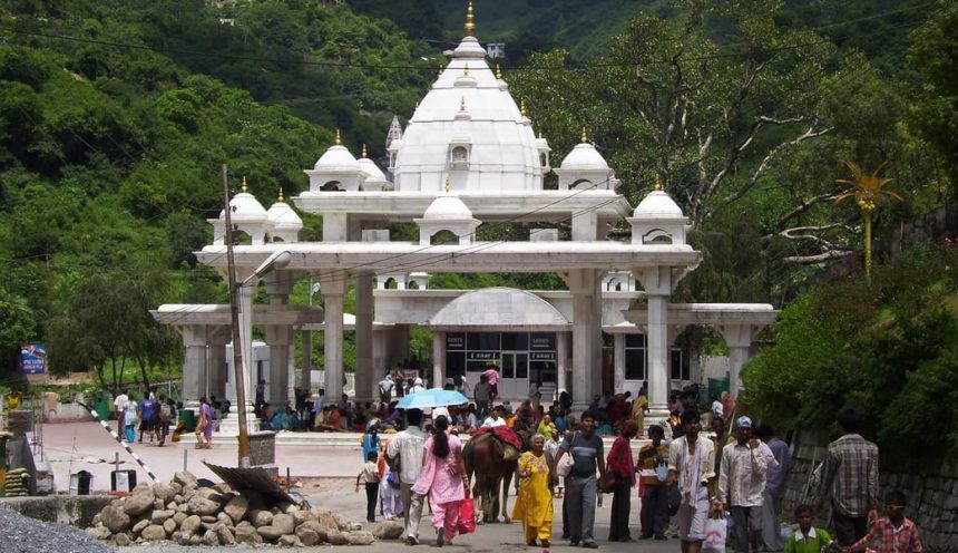 Vaishno Devi Darshan by Helicopter (3)