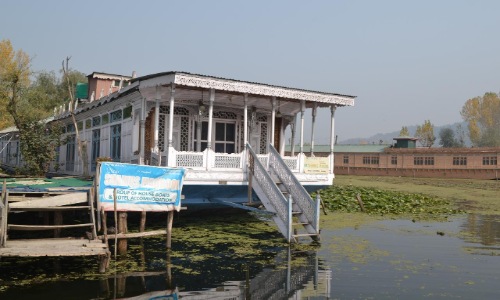 New Shamus Maqbool Houseboat Srinagar