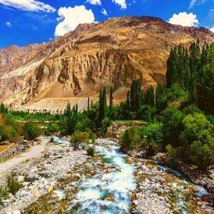 Amazing Ladakh with Turtuk in 7 Days Amazing Ladakh with Turtuk in 7 Days